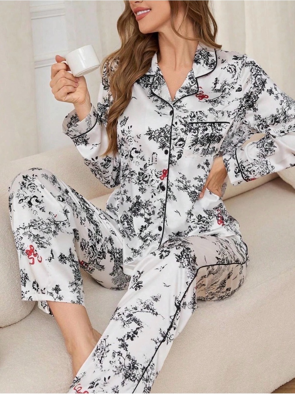 Victorias Secret Women's White & Black Printed Satin Pajama Set Large Feminine